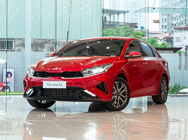 Giá lăn bánh Kia K3 mới nhất tháng 6/2023 'rẻ như cho', áp đảo Toyota Corolla Altis ảnh 1