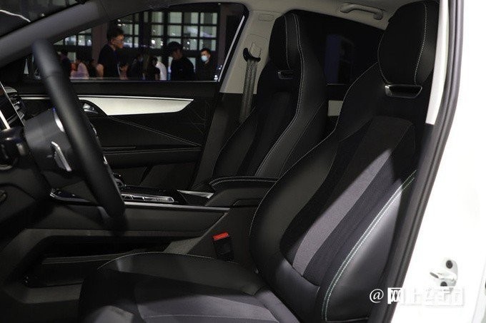 Mê mẩn mẫu sedan ‘sang, xịn’ chuẩn bị ra mắt, giá chỉ từ 216 triệu