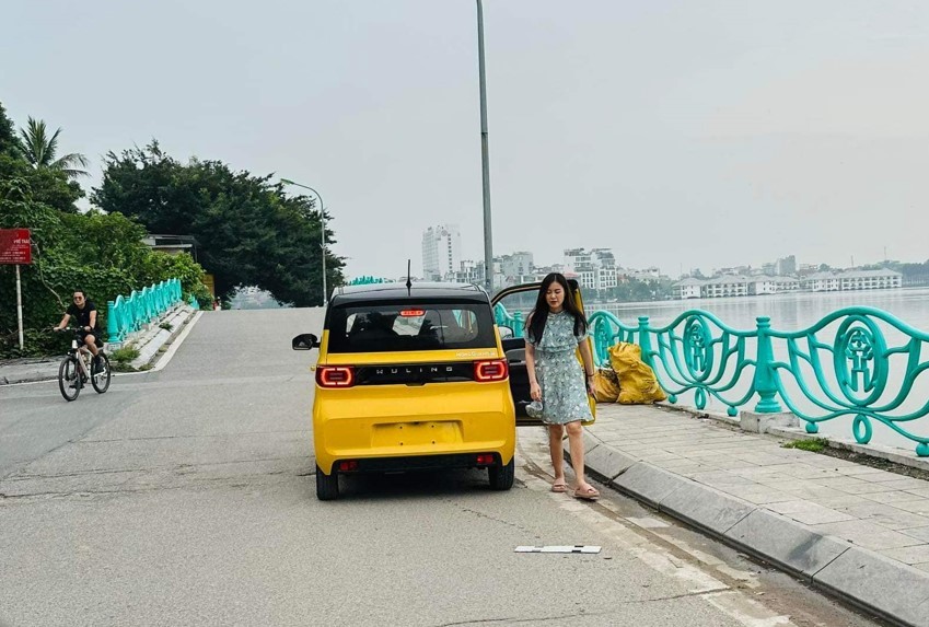 Bắt gặp Wuling Hongguang Mini EV ‘lên phố’ trước ngày ra mắt, gây sốt vì diện mạo đẹp 'không tì vết’