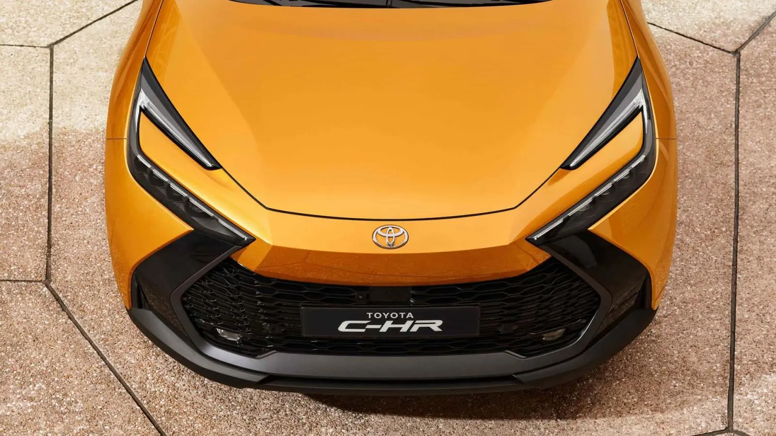 Toyota C-HR thế hệ mới lộ diện: Thiết kế thể thao siêu cá tính, hứa hẹn ‘gây sốt’