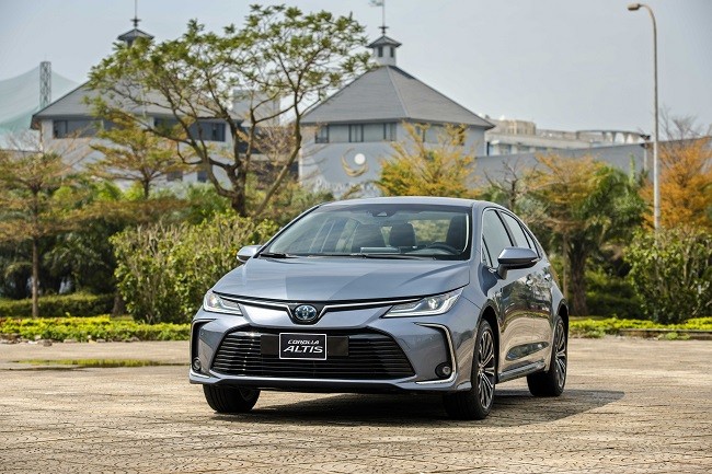 Kia K3 ‘run như cầy sấy’ vì Toyota Corolla Altis đang giảm giá xuống mức rẻ nhất từ kể đầu năm 2023 ảnh 1