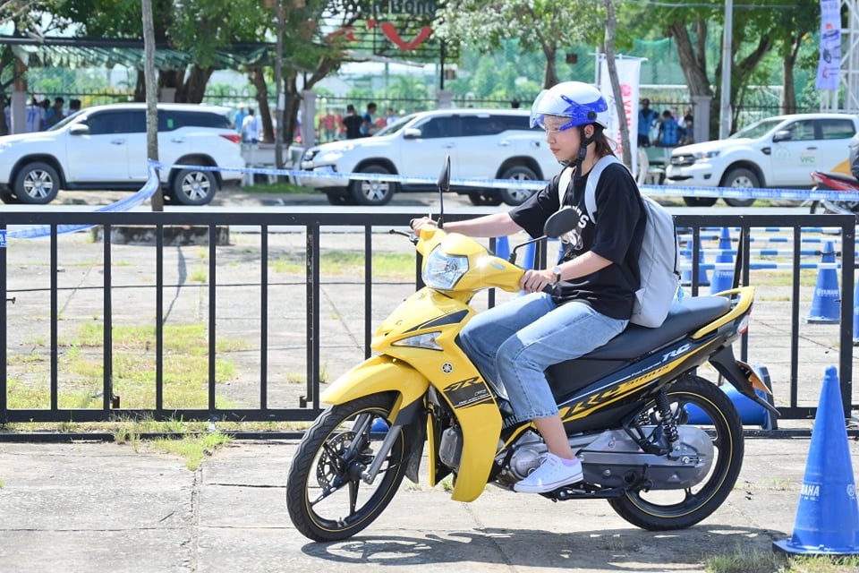 Sử dụng phanh xe máy thế nào để bảo đảm an toàn, kỹ năng cực quan trọng mà người Việt dễ mắc sai lầm