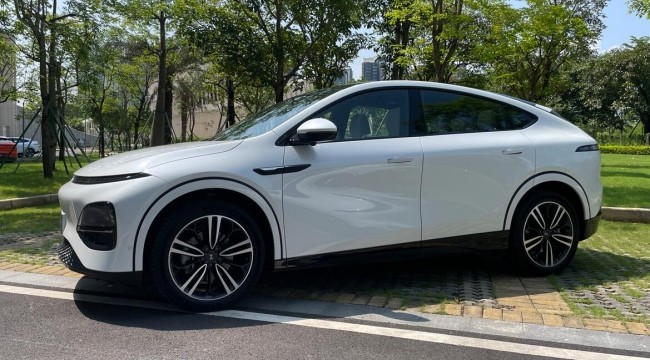 Tin xe 30/6: ‘Kẻ thay thế Honda Vision’ thiết kế đẹp hơn ‘Tiểu SH’ vừa ra mắt với giá 30 triệu đồng ảnh 2