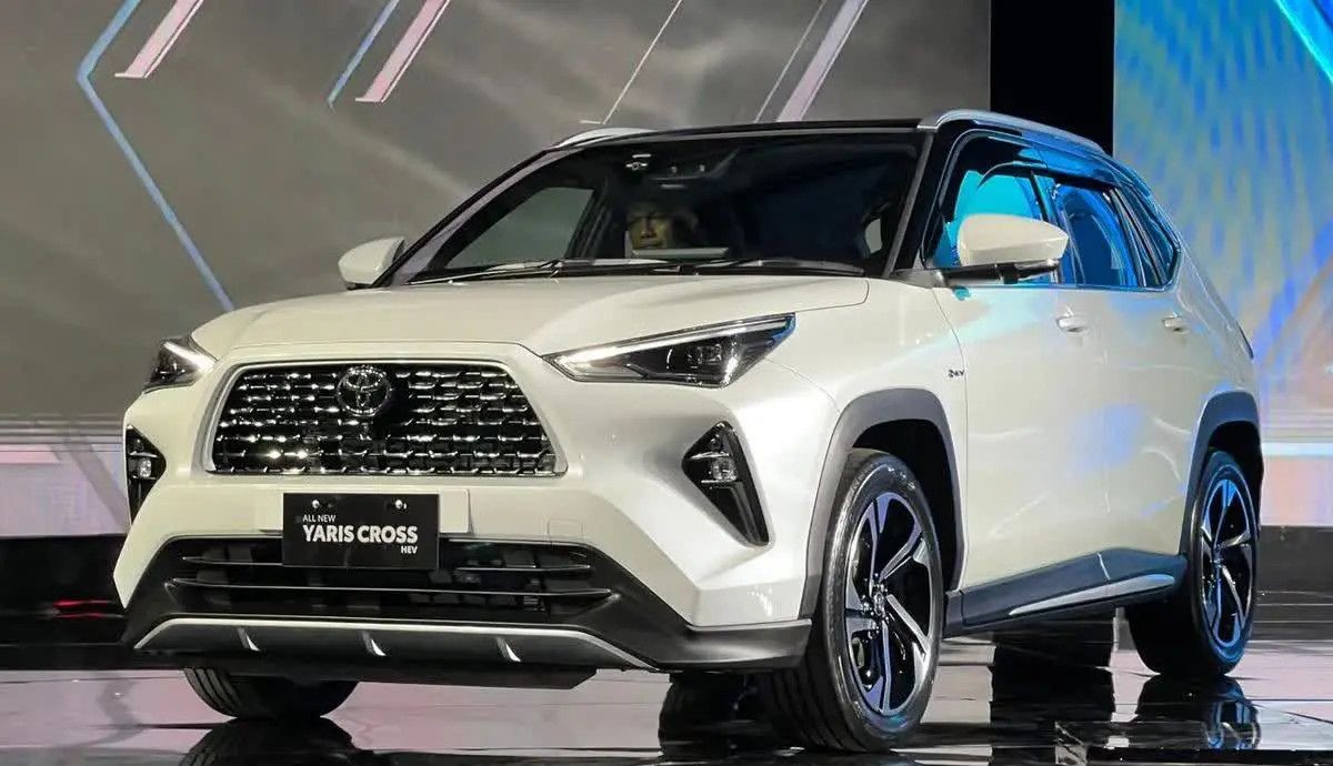 Toyota Yaris Cross 2023 bắt đầu xuất xưởng, chờ ngày về Việt Nam ‘đấu’ Hyundai Creta