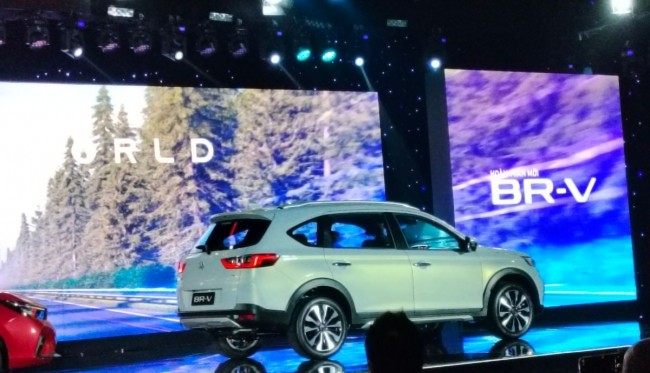 Tin xe trưa 4/7: Honda City 2023 ra mắt với giá hấp dẫn làm Hyundai Accent ‘bủn rủn tay chân’ ảnh 4