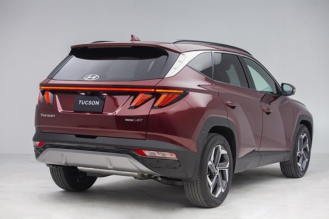 Giá lăn bánh Hyundai Tucson tháng 7/2023: Giảm giá cực sâu nhờ ưu đãi khủng, rẻ hơn hẳn Honda CR-V ảnh 5