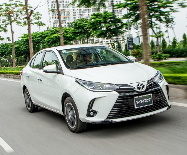 Top 10 ô tô bán chạy nhất Việt Nam tháng 6/2023: Toyota Vios vươn mình mạnh mẽ đoạt ‘ngôi vương’