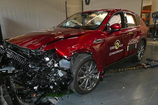 Mazda CX-60 2023 gây ấn tượng khi đạt chuẩn an toàn 5 sao ANCAP