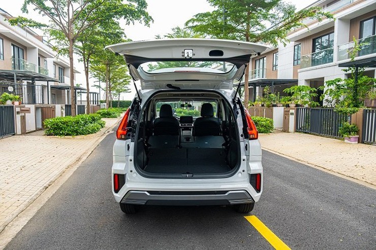 Giá lăn bánh Mitsubishi Xpander tháng 7/2023: Tưng bừng khuyến mại, áp đảo Toyota Veloz Cross ảnh 3