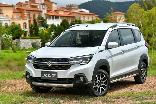 Giá xe Suzuki XL7 tháng 7/2023: Hấp dẫn khách Việt, ‘càn quét’ Mitsubishi Xpander Cross ảnh 1
