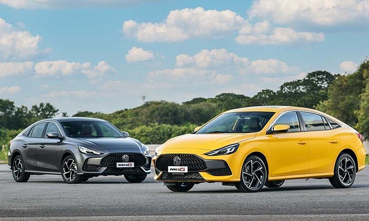 Đối thủ cứng của Mazda3 giảm giá ‘sập sàn’ 125 triệu đồng, rẻ ngang Kia Morning và Hyundai Grand i10 ảnh 1