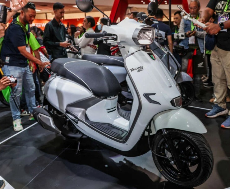 Honda SH dễ ‘thất sủng’ vì mẫu xe ga giá rẻ hơn Honda Air Blade vừa ra mắt