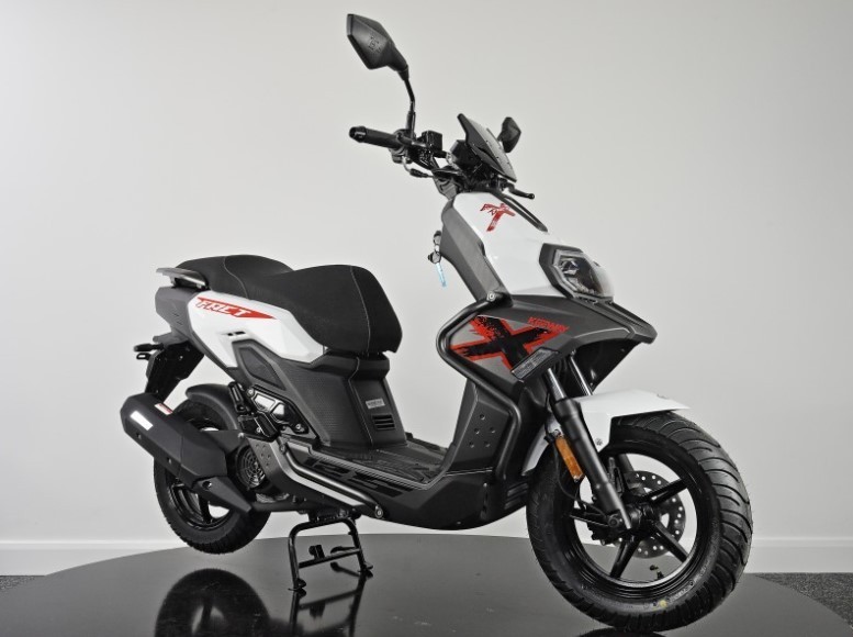 Honda SH 125i ‘lâm nguy’ vì đối thủ mới vừa ra mắt với giá 50 triệu đồng, thiết kế siêu ấn tượng ảnh 1