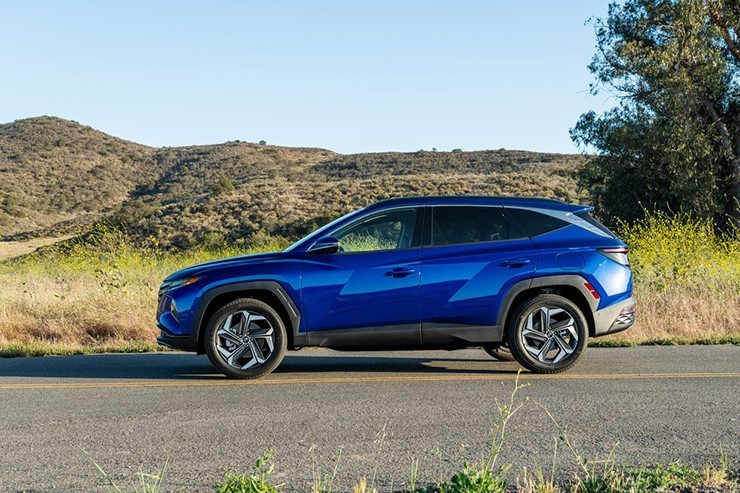 Giá lăn bánh Hyundai Tucson giữa tháng 9/2023 siêu hấp dẫn, Mazda CX-5 và Honda CR-V cần cảnh giác ảnh 2