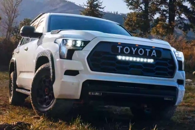 Tin xe trưa 22/9: Hé lộ Toyota Fortuner thế hệ mới, Ford Everest và Hyundai Santa Fe bị đe doạ ảnh 1