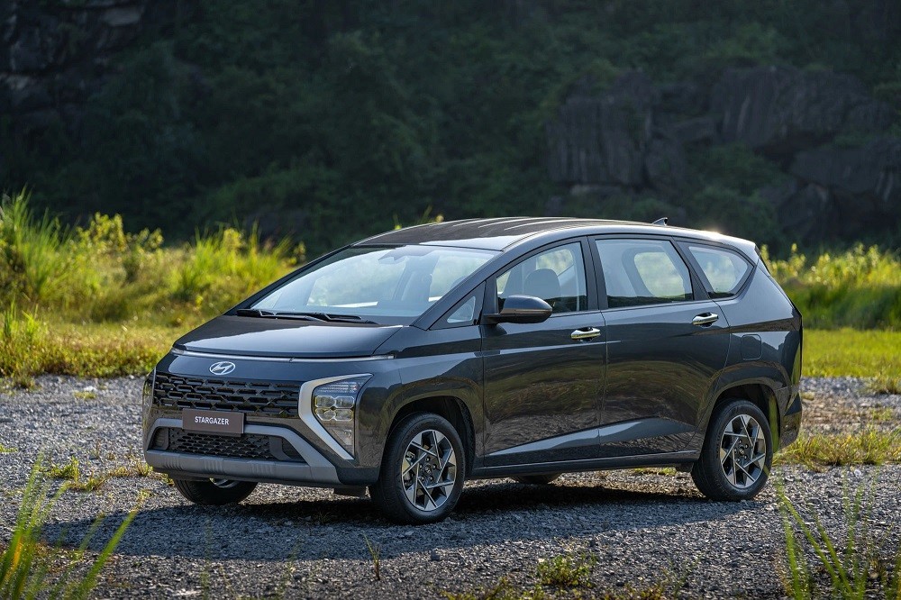 ‘Kẻ thách thức Mitsubishi Xpander’ giảm giá sốc 120 triệu đồng kèm quà tặng khủng thu hút khách Việt ảnh 1