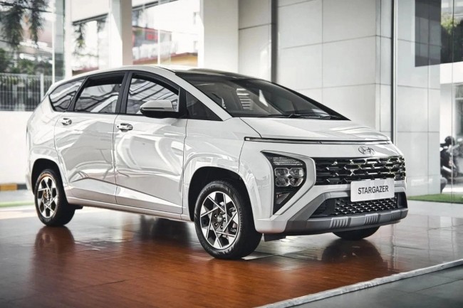 Tin xe hot 30/9: Giá Toyota Yaris Cross lăn bánh tháng 9/2023 đe nẹt Kia Seltos và Hyundai Creta ảnh 4