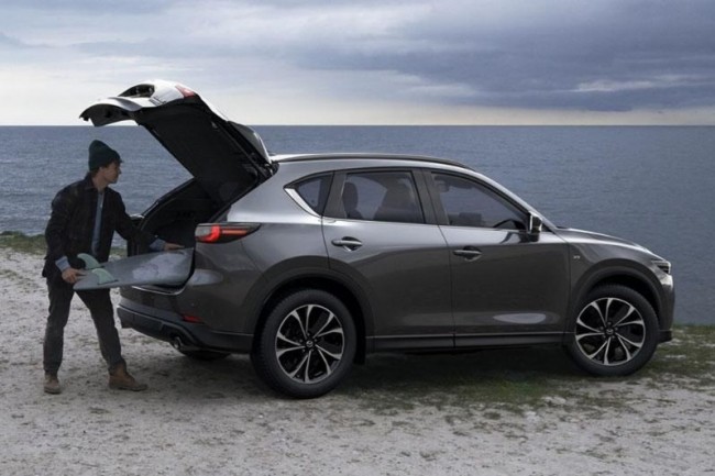 Tin xe hot 2/10: Mazda CX-5 2024 ra mắt với giá chỉ từ 408 triệu đồng, hứa hẹn ‘hủy diệt’ Honda CR-V ảnh 1