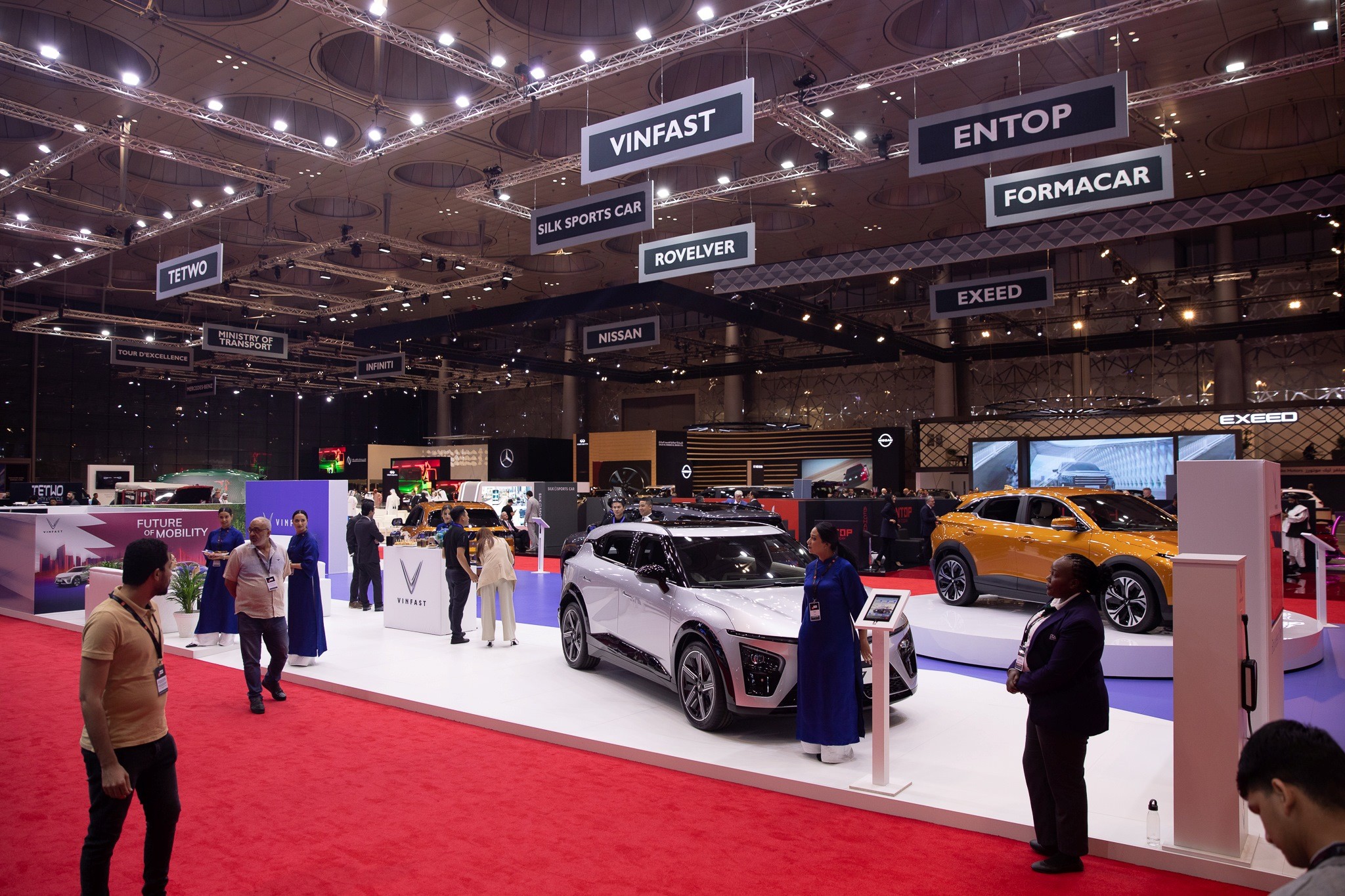 VinFast giới thiệu 4 mẫu ô tô điện tại triển lãm Geneva International Motor Show Qatar 2023 ảnh 2