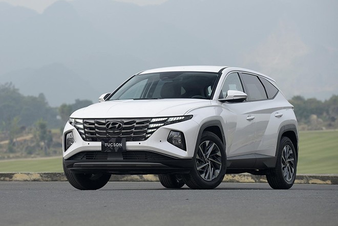 Giá Hyundai Tucson lăn bánh tháng 10/2023 giảm sâu, có thể quật khởi trước Mazda CX-5 và Honda CR-V ảnh 1