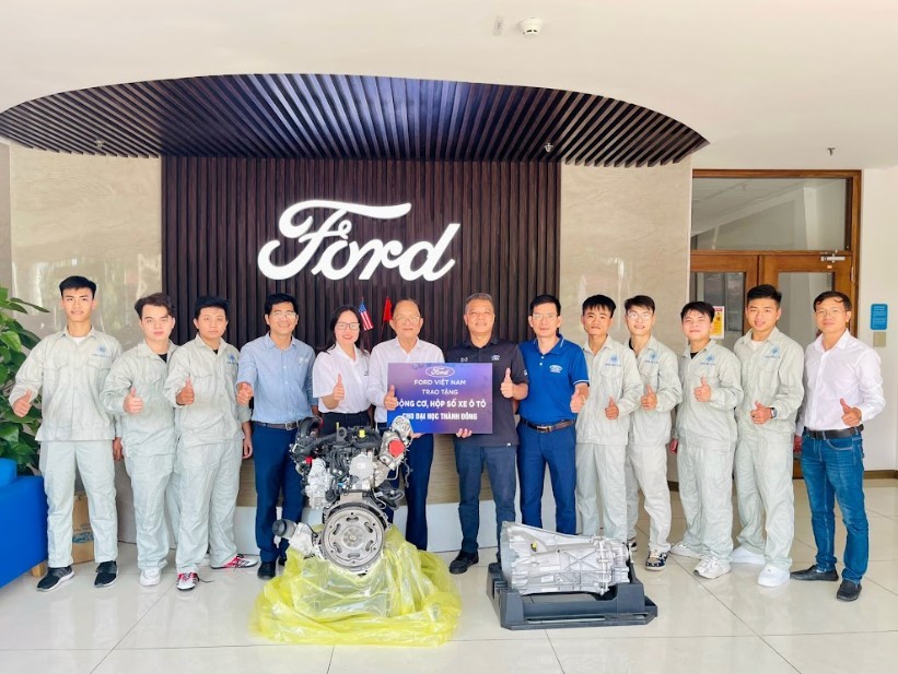 Ford Việt Nam trao tặng động cơ, hộp số, đóng góp vào phát triển giáo dục bền vững tại Việt Nam ảnh 3