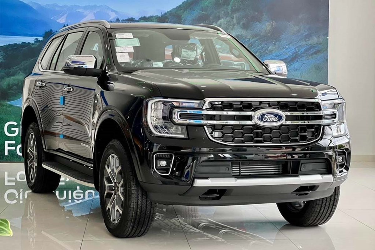 Bộ 3 xe Ford giảm giá cực mạnh tại đại lý: Everest siêu hấp dẫn