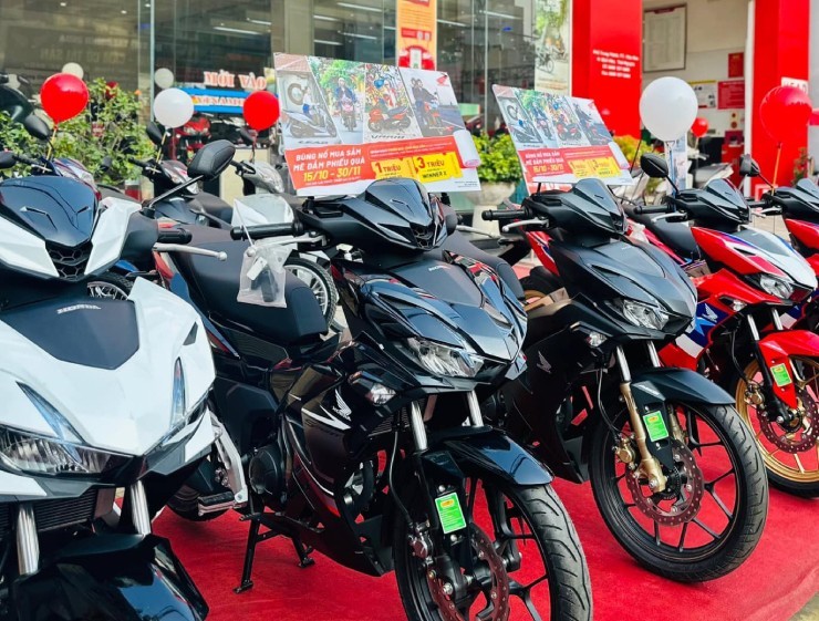 Honda Winner X ưu đãi sốc gần 20 triệu đồng, quyết tâm đánh bật Yamaha Exciter khỏi cuộc đua ảnh 2