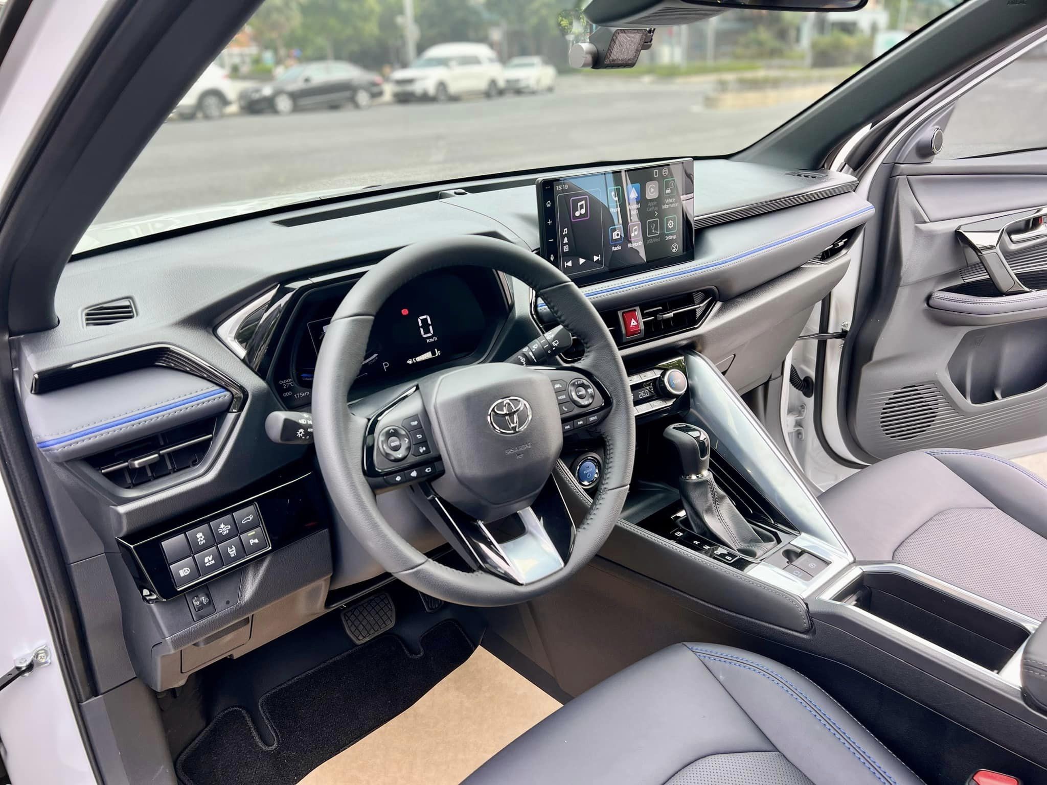 SUV ‘kế nhiệm’ Toyota Corolla Cross giảm sốc 115 triệu đồng, tặng kèm quà khủng đấu Hyundai Creta ảnh 5