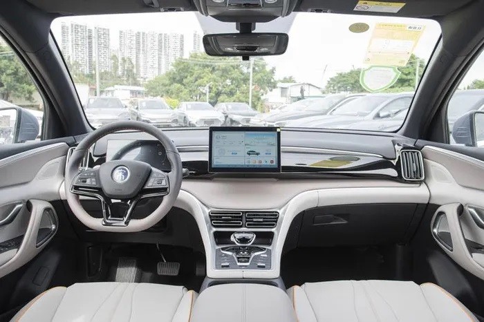 ‘Pháp sư’ SUV cỡ C đẹp mê ly giá 424 triệu đồng rẻ như Hyundai Grand i10, trang bị lấn át Mazda CX-5 ảnh 7