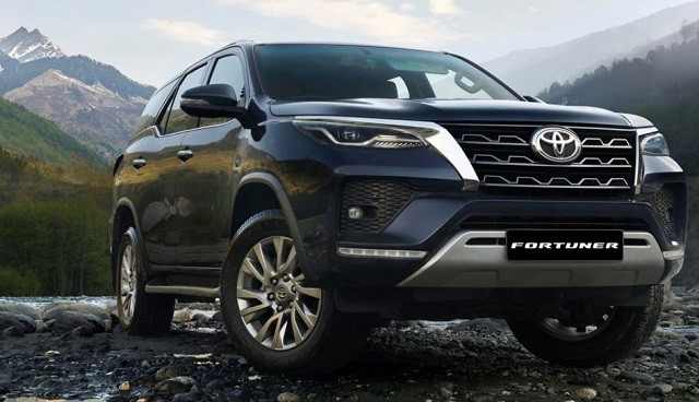 Toyota Fortuner phiên bản giá rẻ sẽ sớm ra mắt, Hyundai Santa Fe và Ford Everest dễ ra rìa ảnh 3