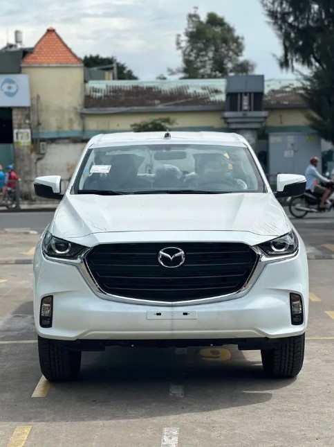Quên Ford Ranger đi, khách Việt chú ý ‘vua bán tải’ Mazda đang giảm giá sốc chỉ còn 529 triệu đồng ảnh 3