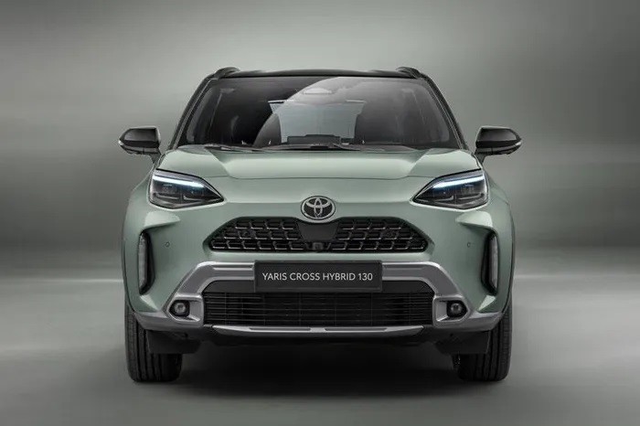 Toyota Yaris Cross 2024 ra mắt giá 472 triệu đồng: Thiết kế so kè Hyundai Creta, trang bị cực xịn sò ảnh 2