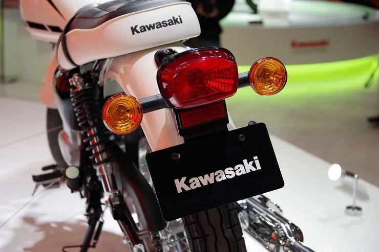 ‘Ma thú’ côn tay 230cc ra mắt: Giá 71 triệu đồng, thiết kế lu mờ Yamaha Exciter, có ABS kênh đôi ảnh 4