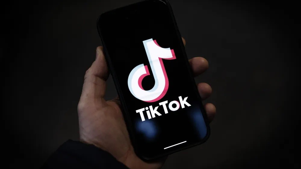 ai-tiktok-1-1706676495.jpg