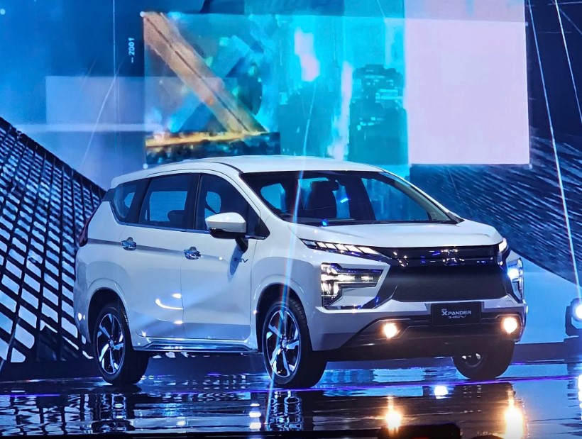 Mitsubishi Xpander HEV ra mắt với giá rẻ giật mình chỉ 602 triệu đồng, động cơ hybrid tiết kiệm xăng
