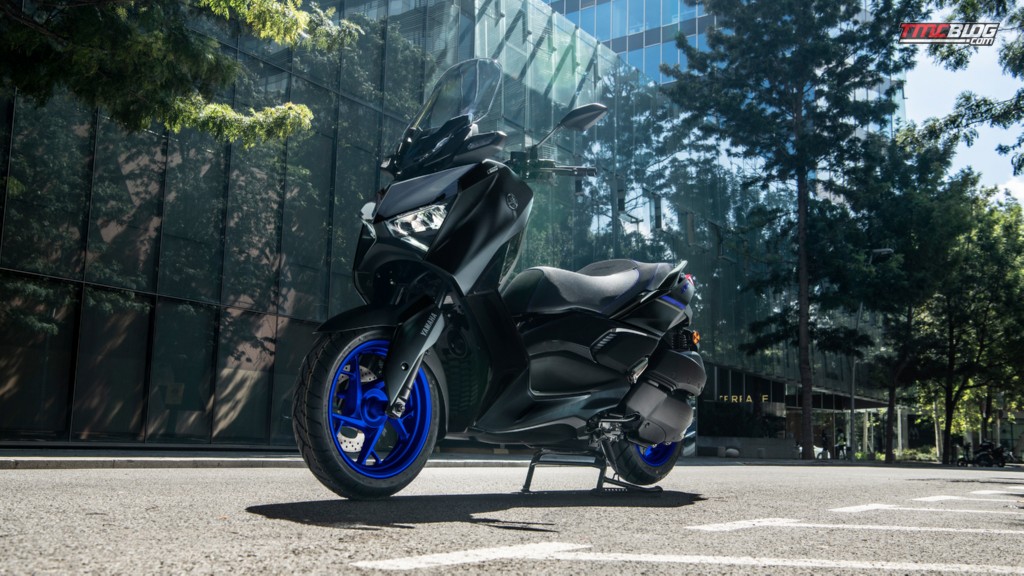 Đẩy Honda SH 160i vào quên lãng, Yamaha ra mắt ‘ma thú’ tay ga 250cc thiết kế cực ngầu, giá siêu mềm ảnh 2