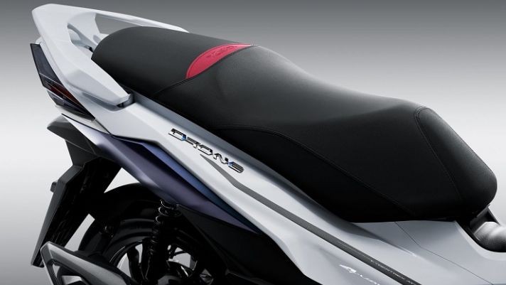 Tin xe hot 11/2: Suzuki ra mắt xe ga mới đẹp như Honda SH với giá 43 triệu đồng, đe nẹt Air Blade ảnh 2