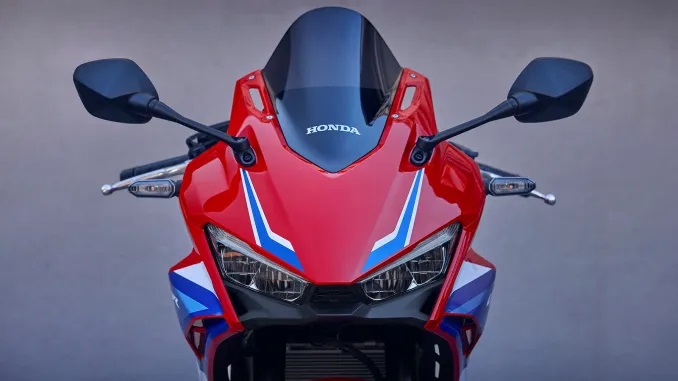 ‘Vua côn tay’ mới của Honda ra mắt: Đẳng cấp vượt xa Yamaha Exciter, mạnh gấp 3 Winner X, giá \'mềm\'