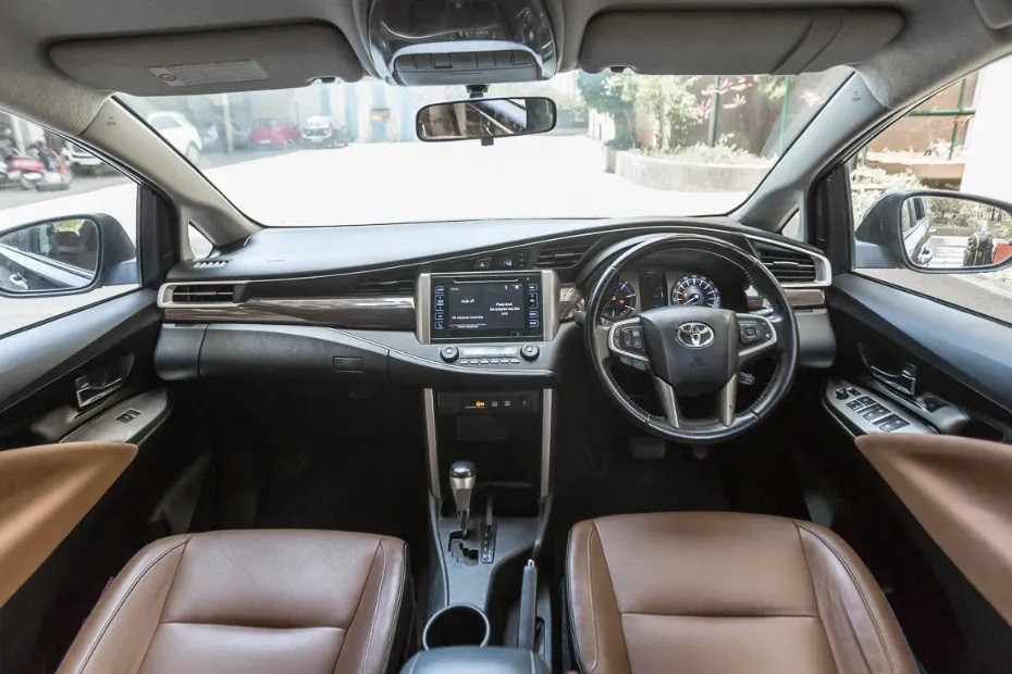 Dân tình ùn ùn mua Toyota Innova Crystal giá từ 565 triệu đồng, trang bị ngon hơn Mitsubishi Xpander ảnh 5