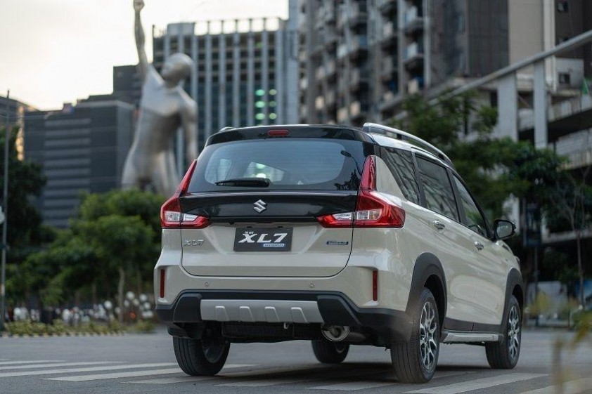 Quên Mitsubishi Xpander đi, Suzuki ra mắt mẫu MPV tuyệt đẹp có động cơ hybrid giá chỉ 528 triệu đồng ảnh 4