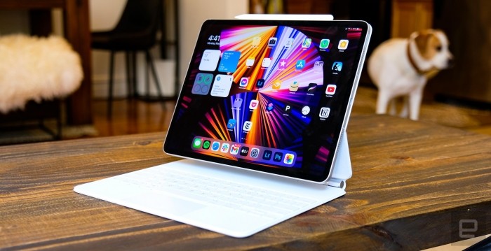 iPad Pro M1 vẫn là sư tử của làng máy tính bảng, mạnh mẽ cho làm việc, giải trí giá cực kỳ dễ chịu