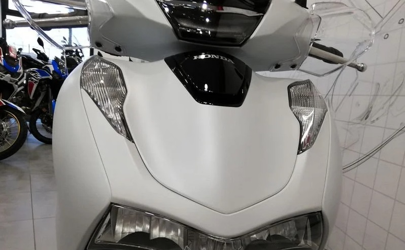 Honda ra mắt ‘vua xe ga’ SH 150 2024 màu mới đẹp mê ly: Có phanh ABS, màn LCD, giá chỉ 98 triệu đồng