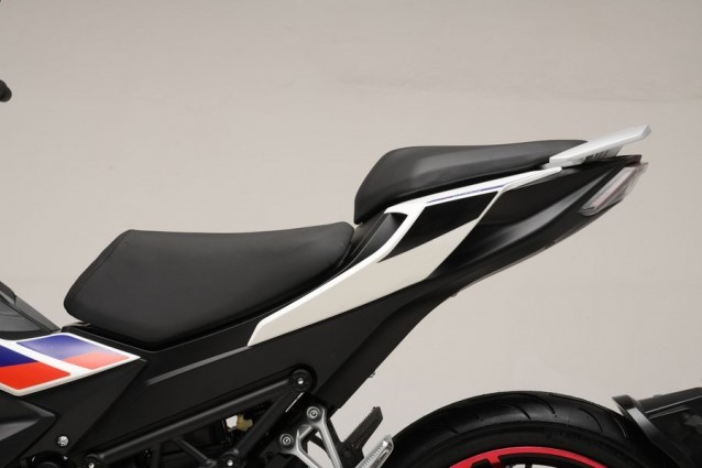 Lãng quên Yamaha Exciter và Honda Winner X, ‘vua xe côn’ 150cc giá rẻ mới ra mắt thiết kế đẹp mê hồn ảnh 8