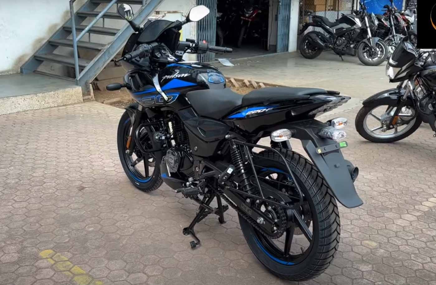 'Kẻ hủy diệt' Yamaha Exciter và Honda Winner X ra mắt: Giá 39 triệu đồng, có ABS, động cơ 220cc ảnh 2