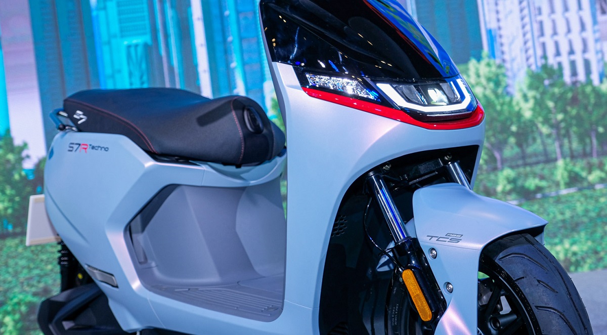 Quên Honda SH đi, ra mắt ‘vua xe ga’ mới giá 70 triệu đồng, thiết kế đẹp miễn chê, có phanh ABS, TCS