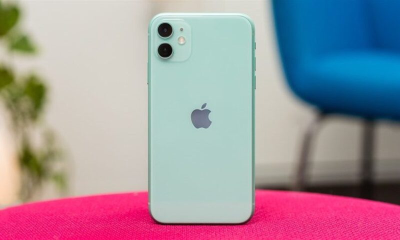 iPhone 11 giá rẻ nhất trong lịch sử, chỉ hơn 8 triệu còn đáng mua khi iPhone 16 sắp ra mắt?