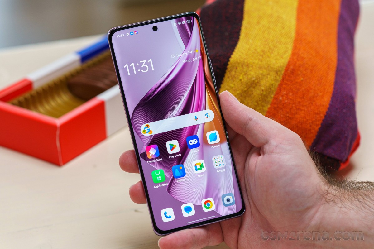 Giá OPPO Reno10 Pro giảm mạnh, rẻ hơn iPhone 11 nhưng vẫn có màn hình 6.7 inch, trang bị xịn như Galaxy S24