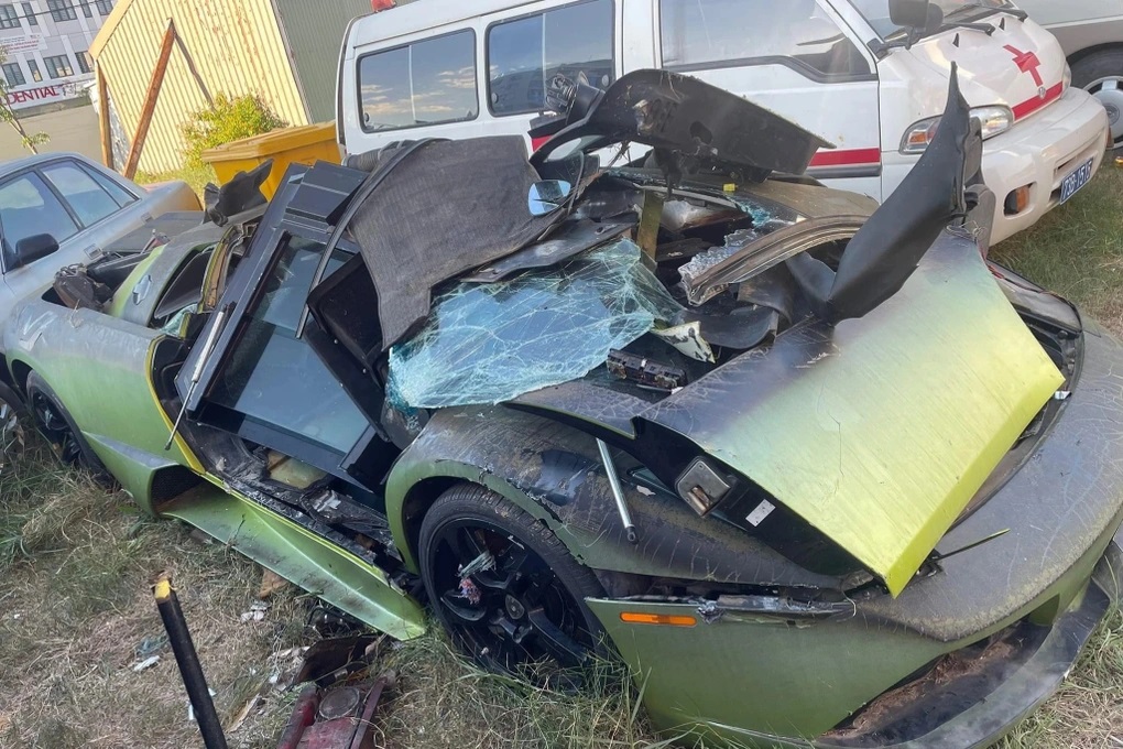 Hé lộ nguyên nhân cặp siêu xe Lamborghini Murcielago và Mercedes AMG G63 bị tiêu hủy tại Quảng Bình