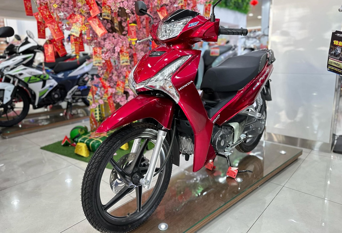 Bảng giá xe Honda Future 125 FI 2024 cuối tháng 7/2024 giảm sập sàn, rẻ áp đảo cả Wave Alpha và RSX