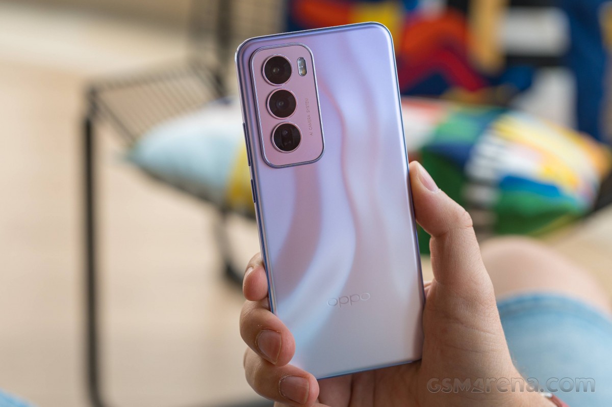 OPPO Reno12 Pro 5G giá rẻ hơn Galaxy S24, màn to như iPhone 15 Pro Max, thiết kế cực bắt mắt, tính năng AI thông minh